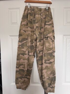 Refuge Olive & Tan Camo Cargo Pants